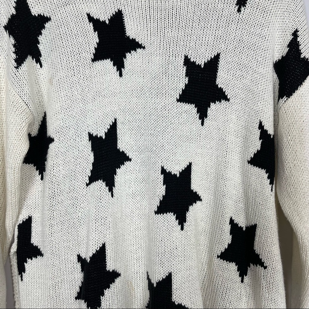 H&M Divided Star Sweater Size Small NWT - Picture 7 of 9